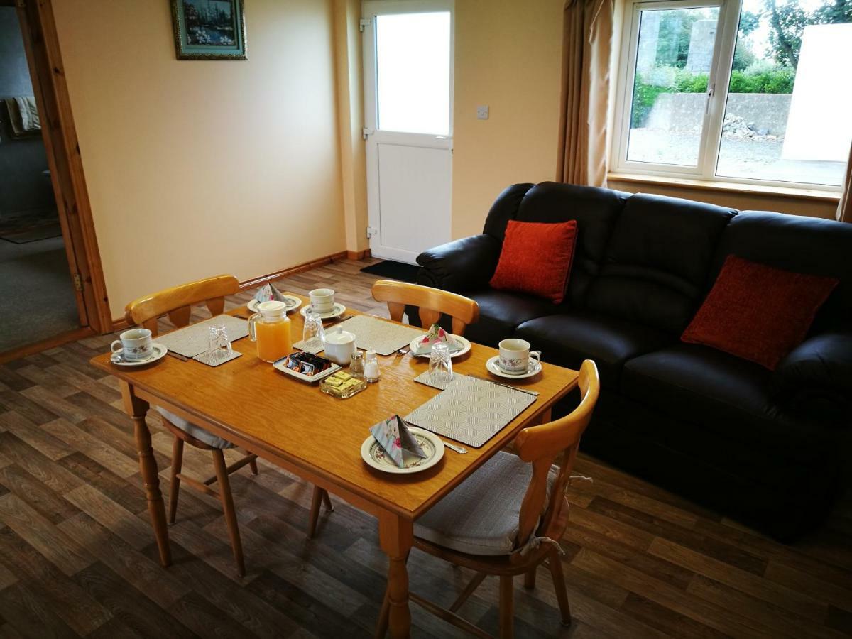 Danubio Guest Accommodation Doonbeg Eksteriør bilde